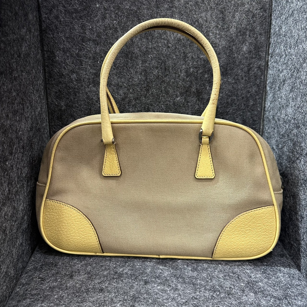 プラダのバッグをお買取りさせていただきました！！