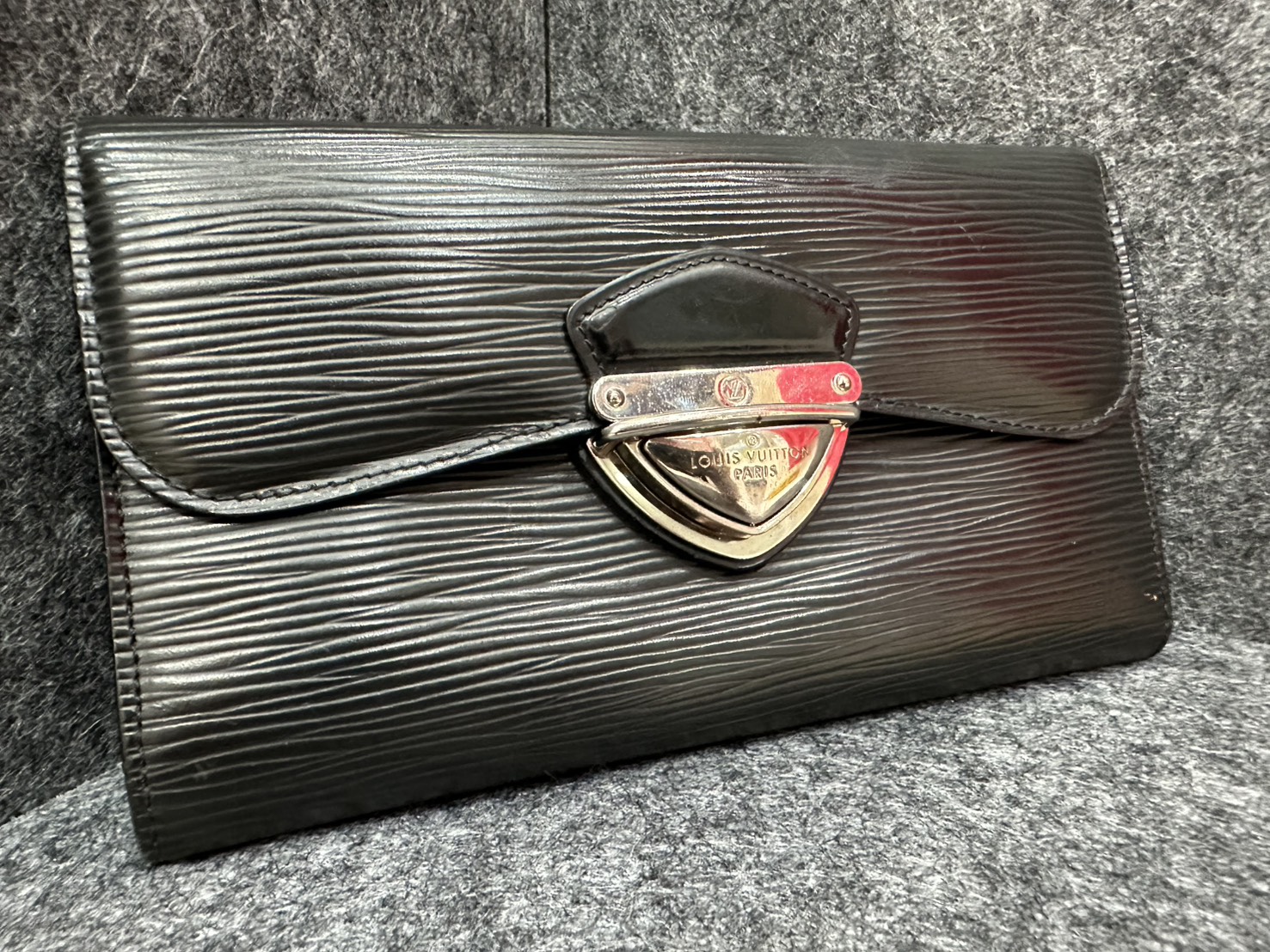 Louis Vuitton財布をお買取りさせていただきました！！